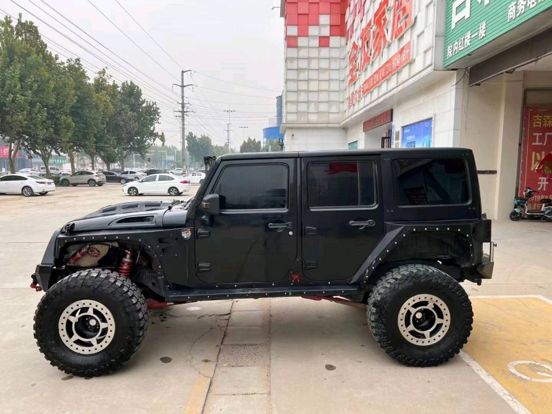 东营11年Jeep牧马人3