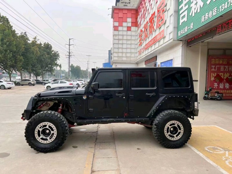 东营11年Jeep牧马人9