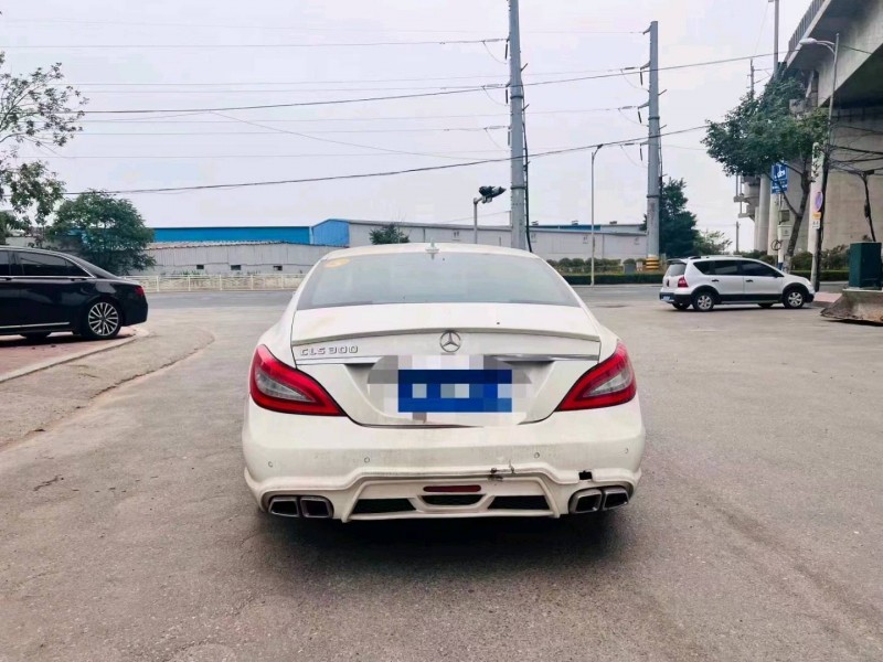 东营15年奔驰CLS3