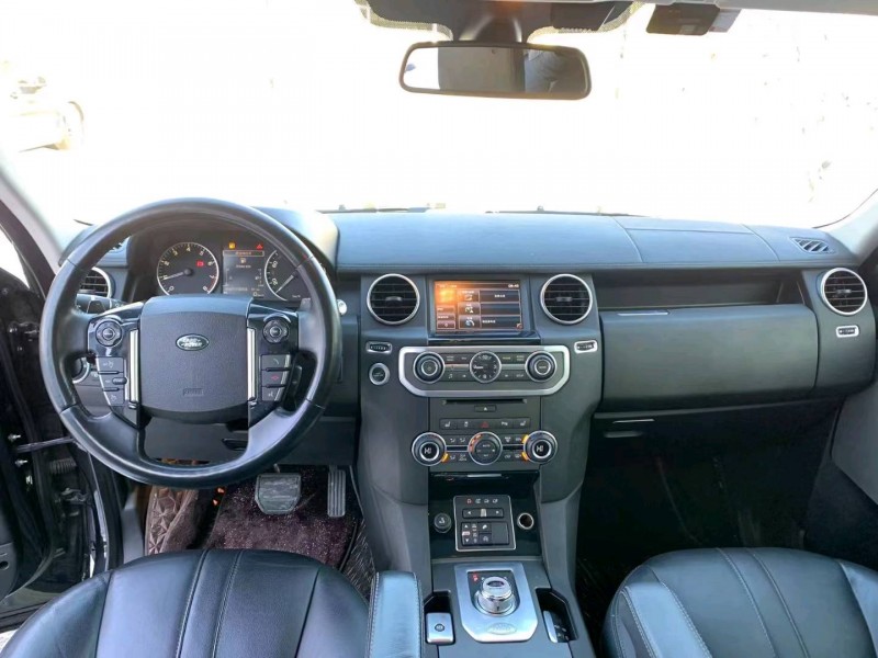 沈阳16年路虎发现5