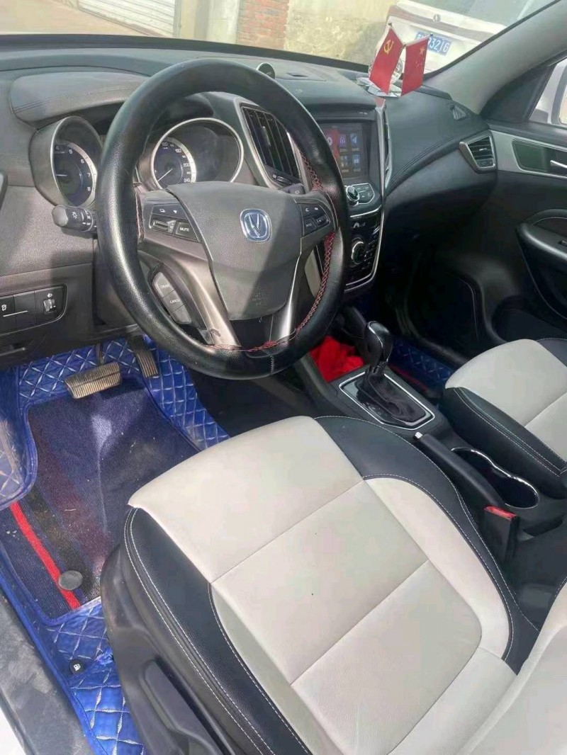 邢台18年长安汽车CS359