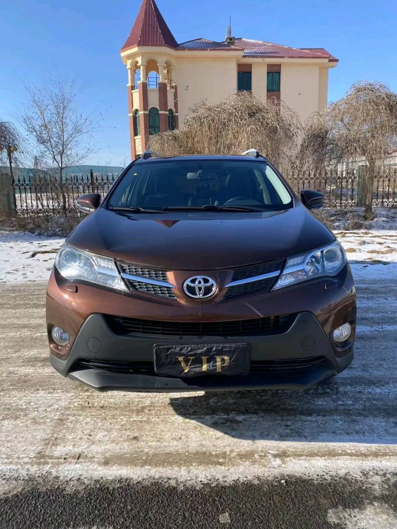 沈阳15年丰田RAV4荣放1