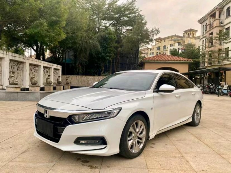 东莞19年本田雅阁3