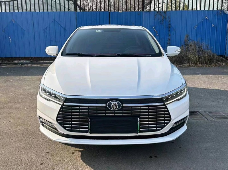 青岛23年比亚迪秦1