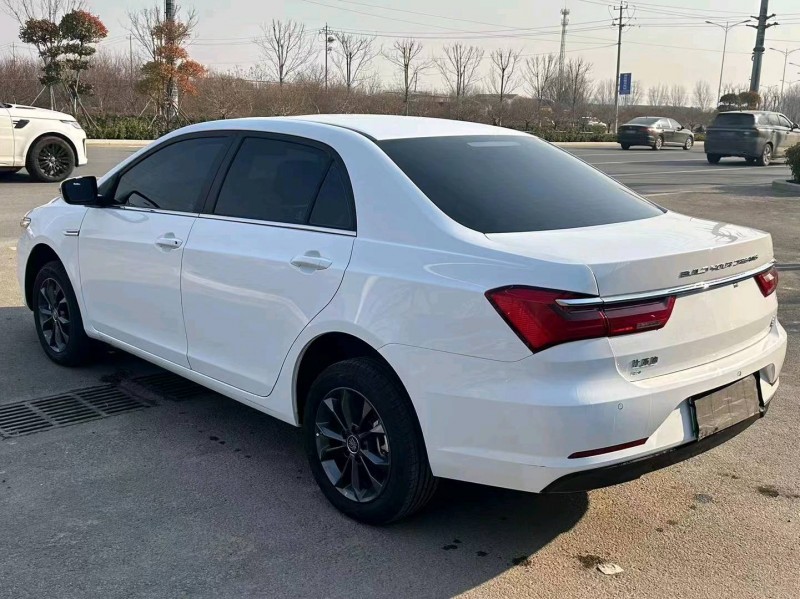 青岛23年比亚迪秦6