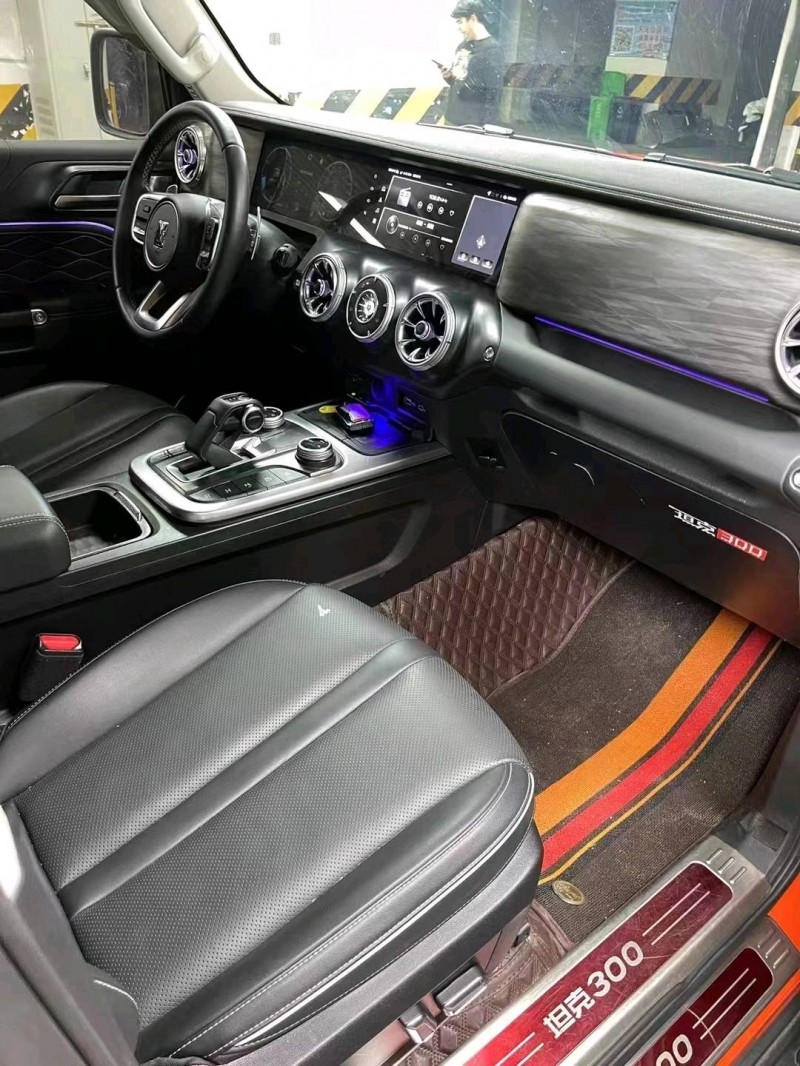 成都22年长城汽车坦克3007