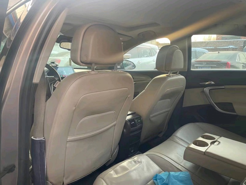 保定11年别克君威4