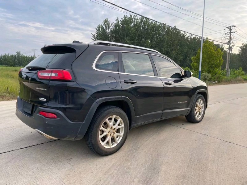 徐州16年Jeep自由光7