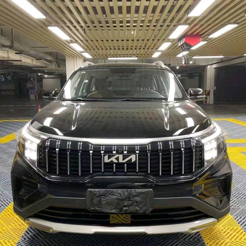 成都23年起亚智跑1