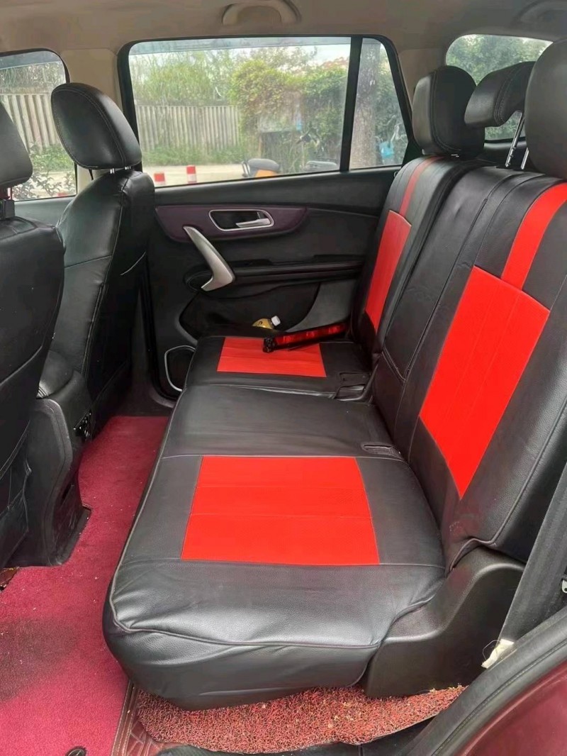 防城港18年SWM斯威汽車X75