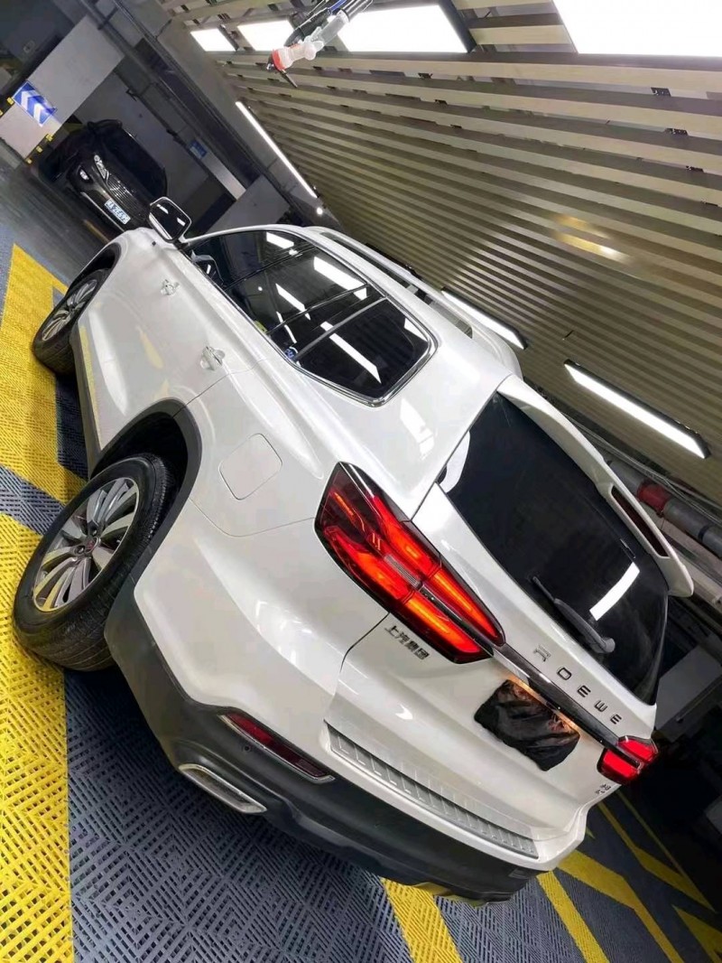 成都22年荣威RX86