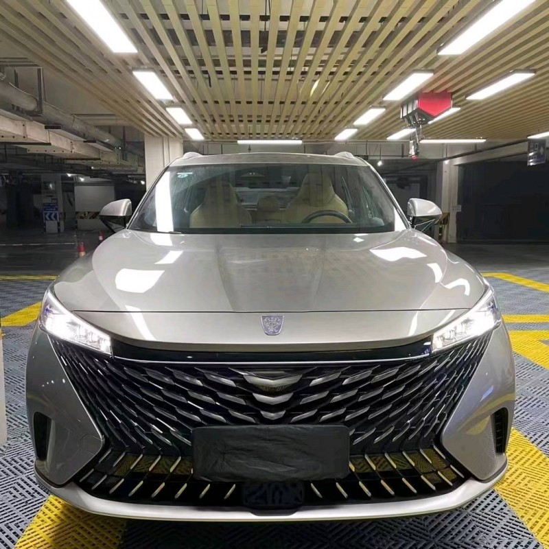 成都23年荣威RX51