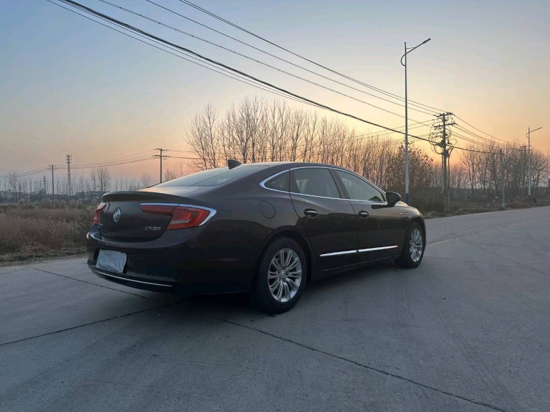 徐州18年别克君越8