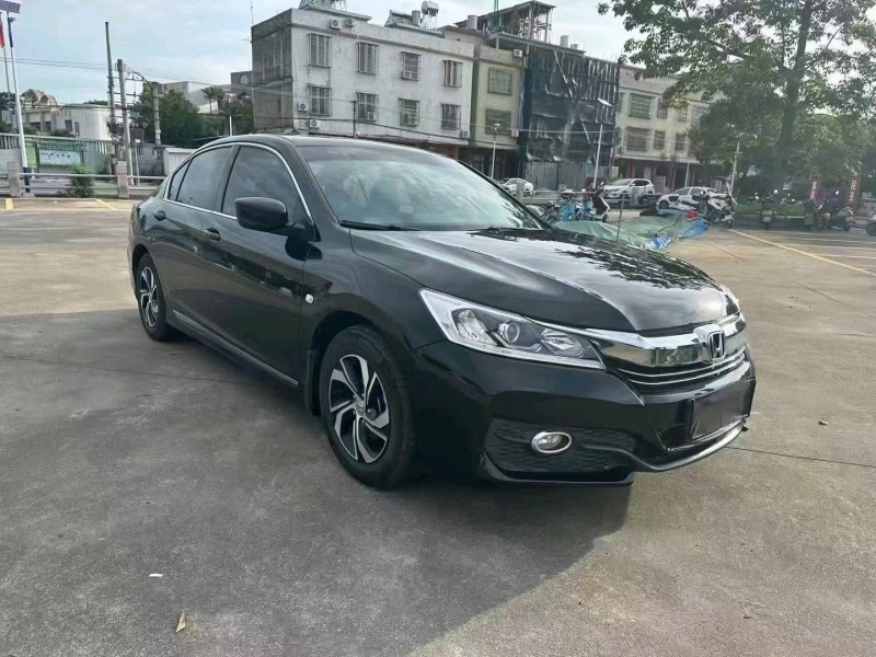 临沂17年本田雅阁2