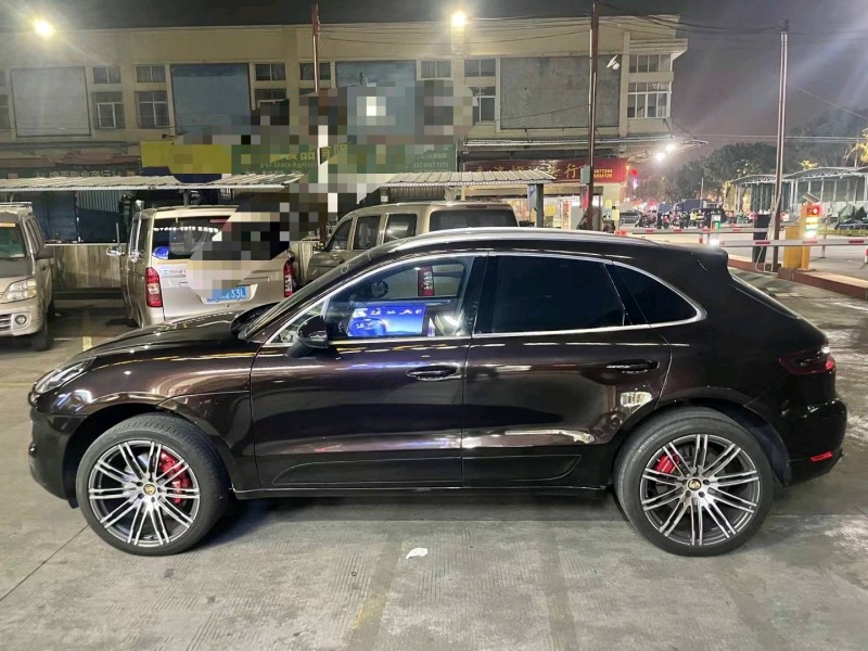 广州17年保时捷Macan3