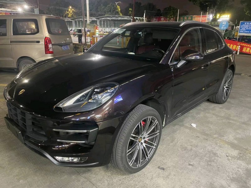 广州17年保时捷Macan4
