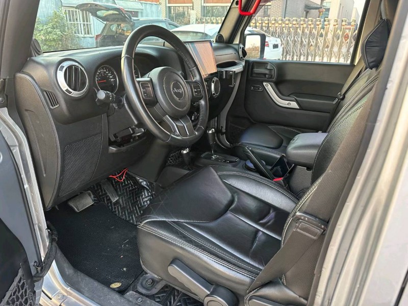 徐州14年Jeep牧马人5