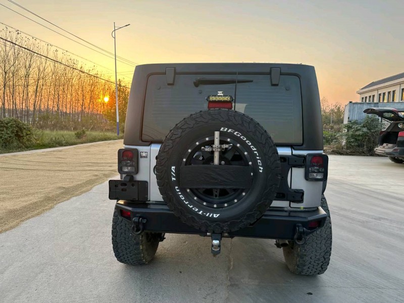 徐州14年Jeep牧马人8