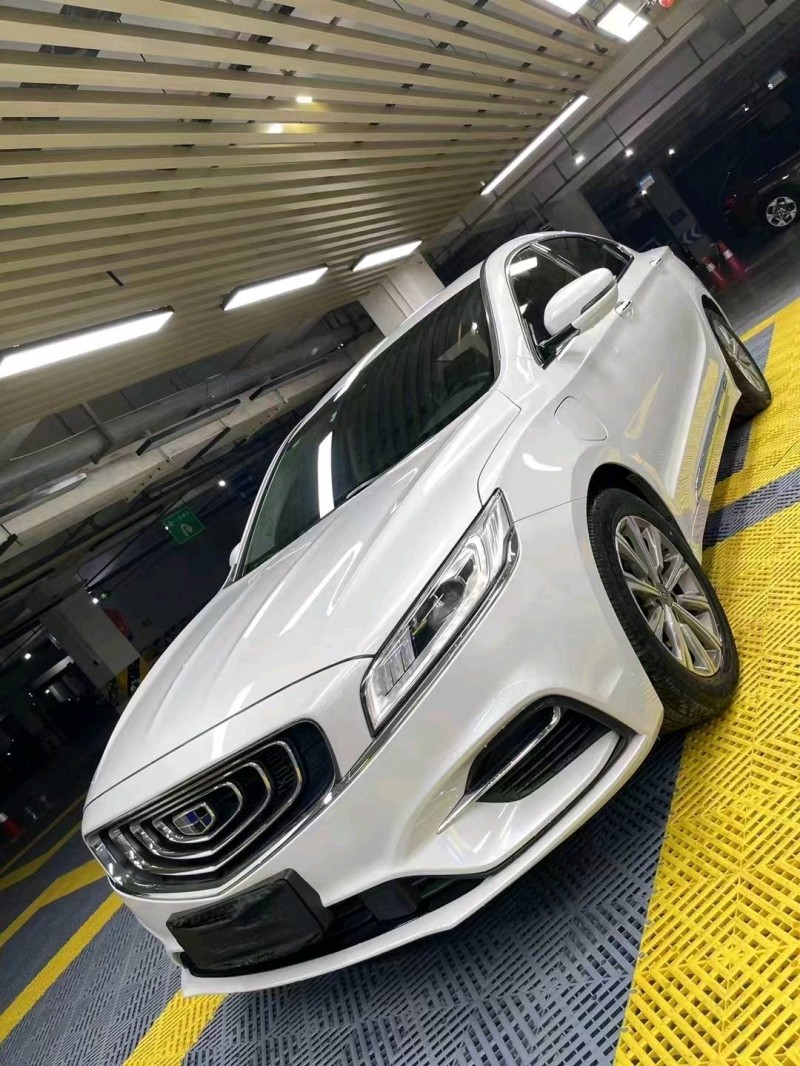 成都20年吉利博越2