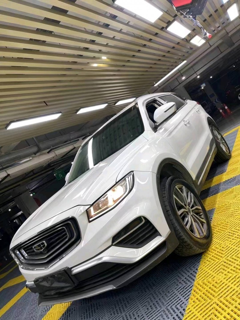 成都20年吉利博越2