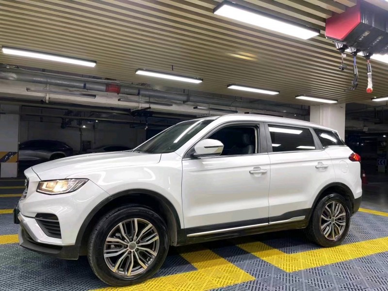 成都20年吉利博越3