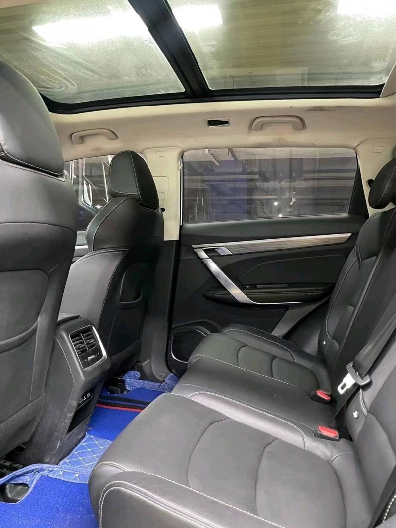 成都20年吉利博越7