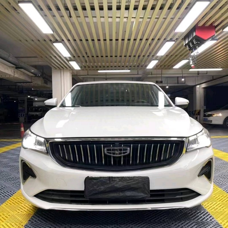 成都22年吉利帝豪1