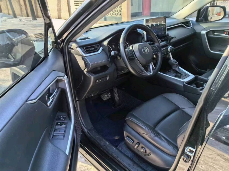 保定20年丰田威兰达4