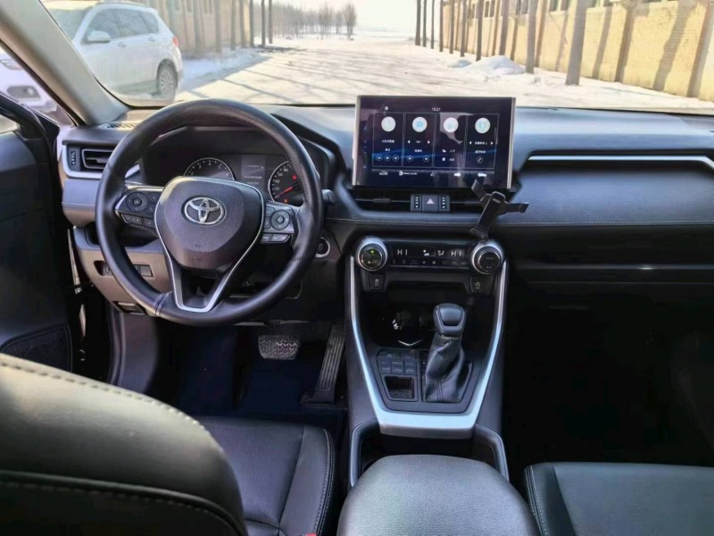 保定20年丰田威兰达5