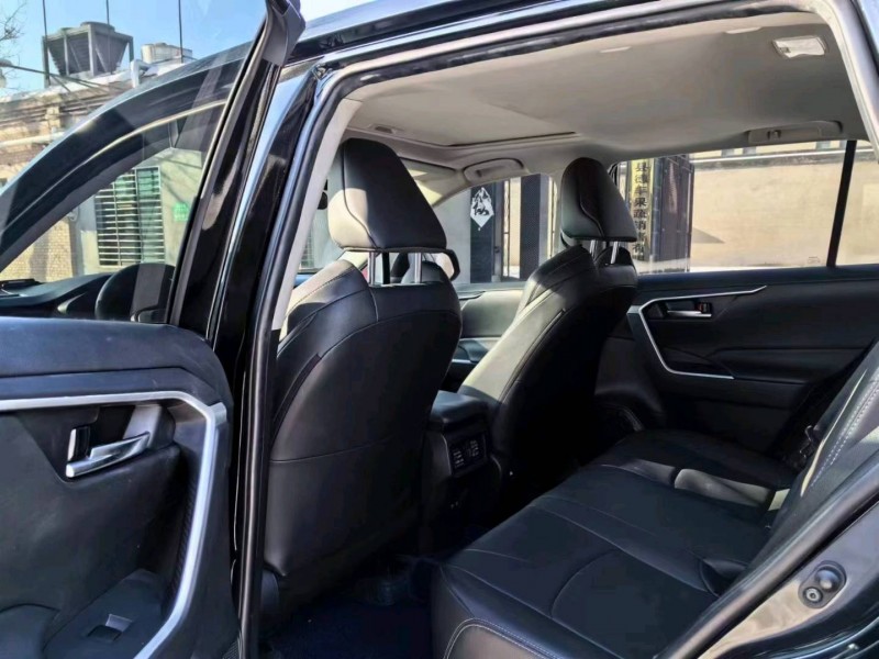 保定20年丰田威兰达6