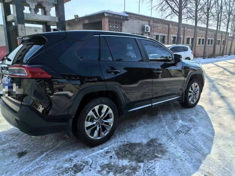 保定20年丰田威兰达7