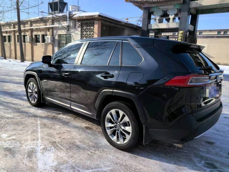 保定20年丰田威兰达8