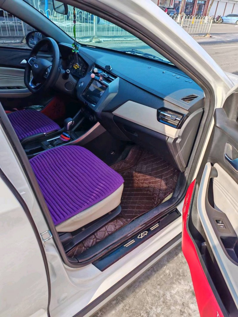 保定22年奇瑞瑞虎3x4