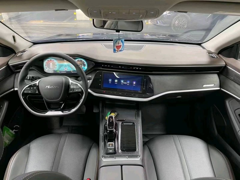 成都23年东风奕炫8