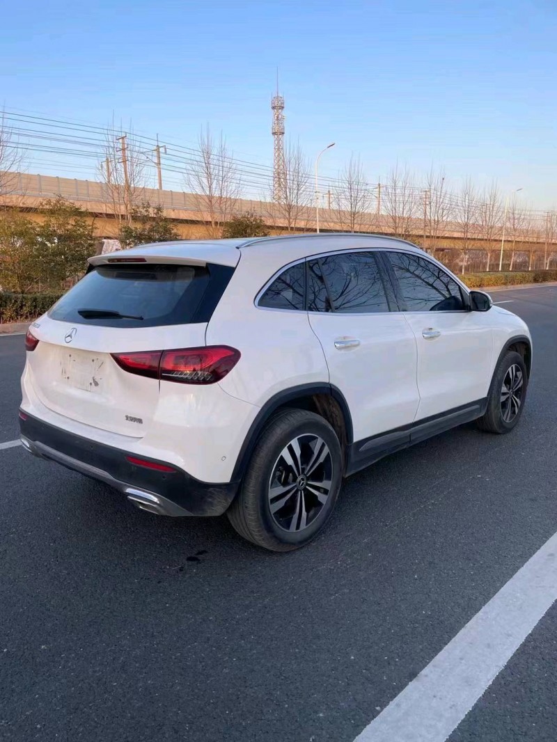 徐州22年奔驰GLA8