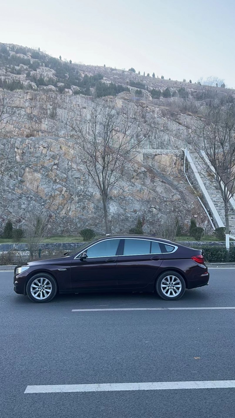 济南16年宝马5系GT7