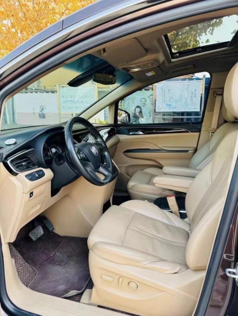 济南18年别克GL84