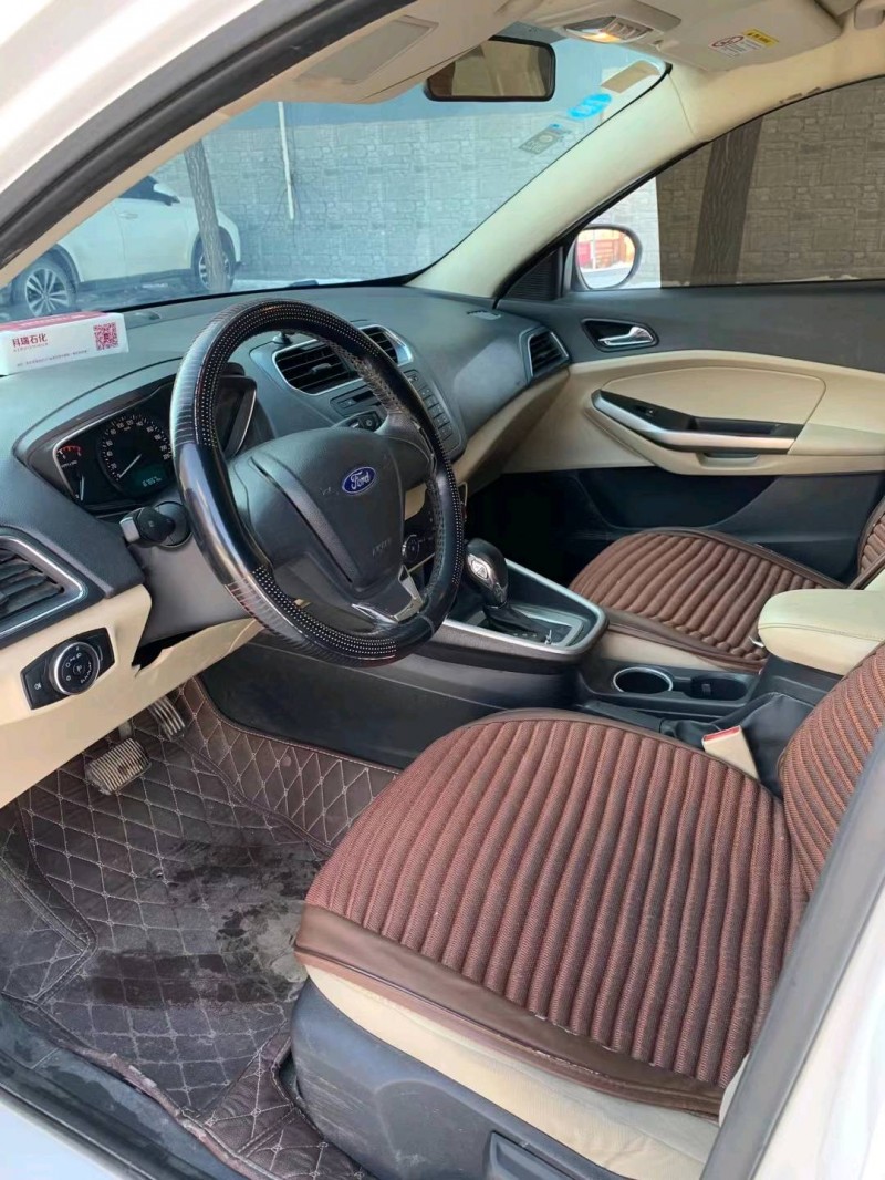 保定18年福特福克斯4