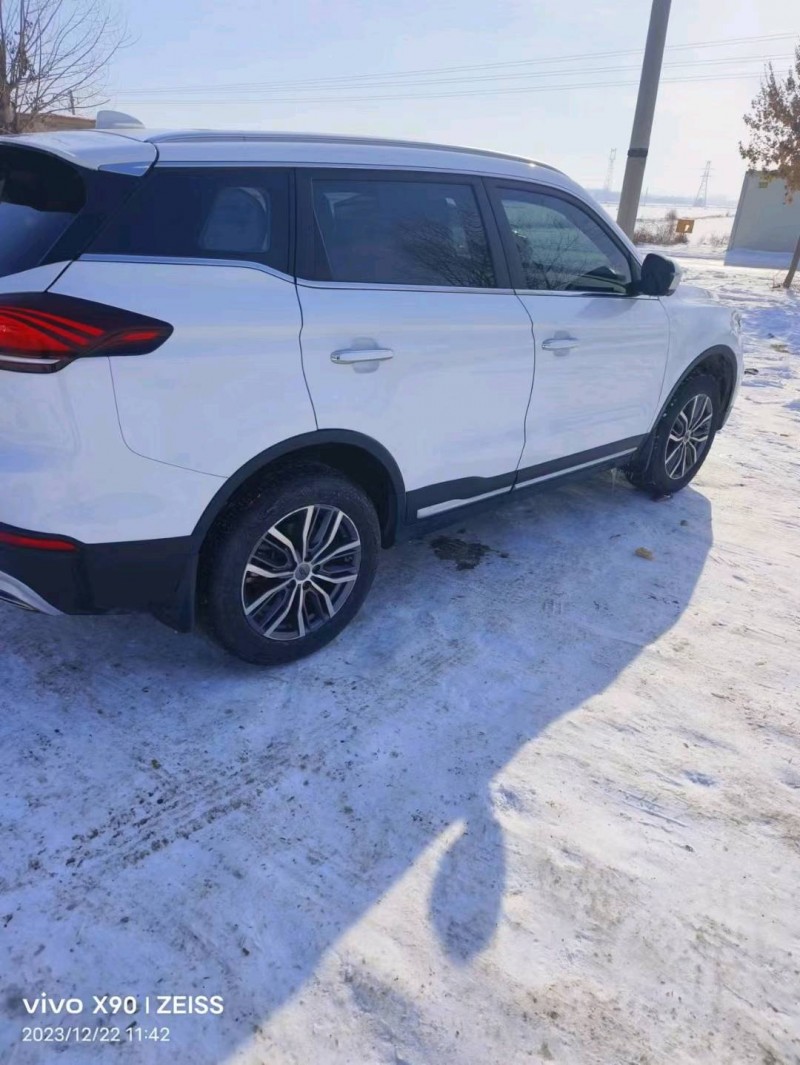 保定20年吉利博越3