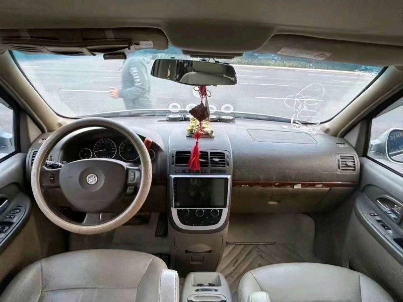 枣庄11年别克GL86