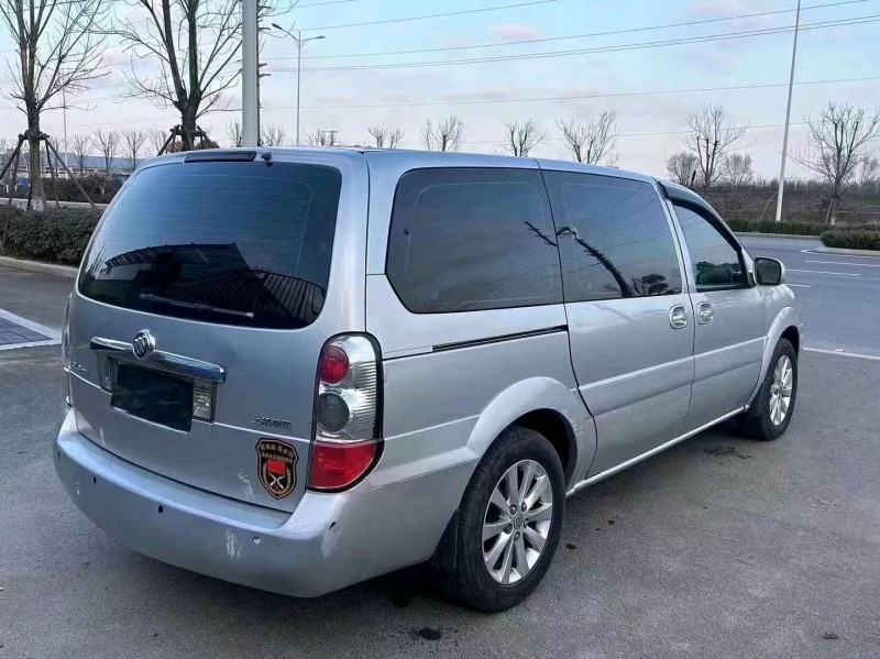 枣庄11年别克GL89