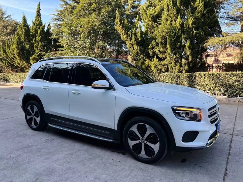 潍坊22年奔驰GLB2