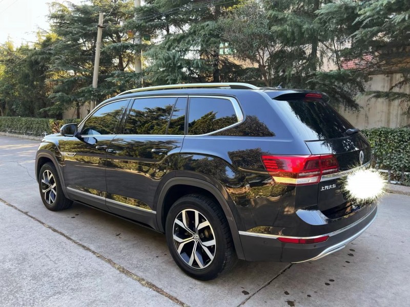 潍坊20年大众途昂5