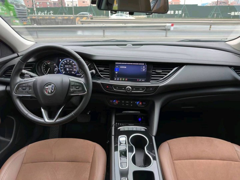 佛山22年别克君威8