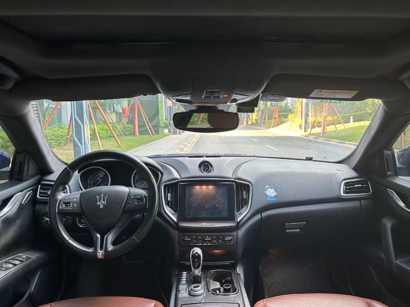 广州17年玛莎拉蒂Ghibli2