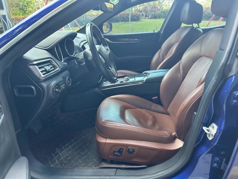 广州17年玛莎拉蒂Ghibli9