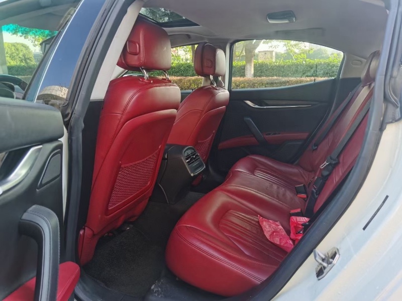 苏州15年玛莎拉蒂Ghibli2