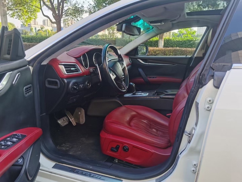 苏州15年玛莎拉蒂Ghibli4