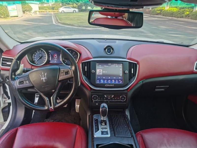 苏州15年玛莎拉蒂Ghibli8