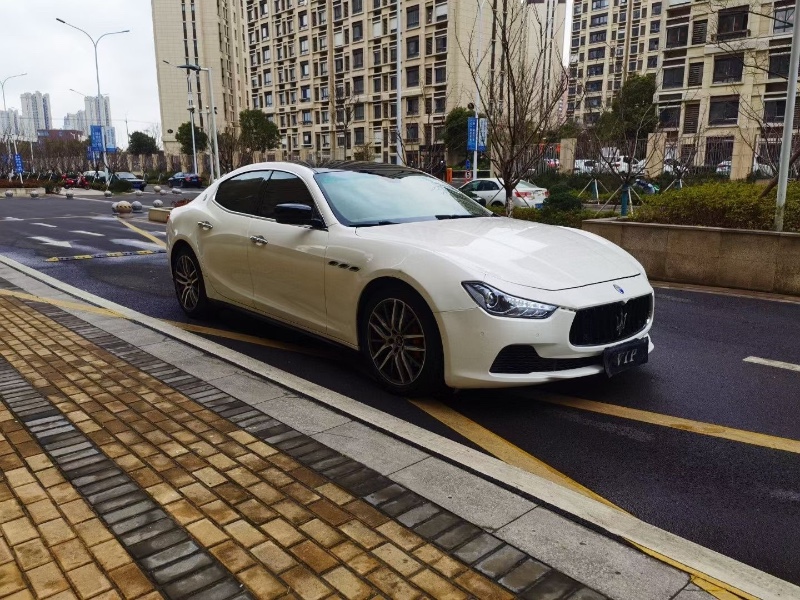 苏州15年玛莎拉蒂Ghibli3